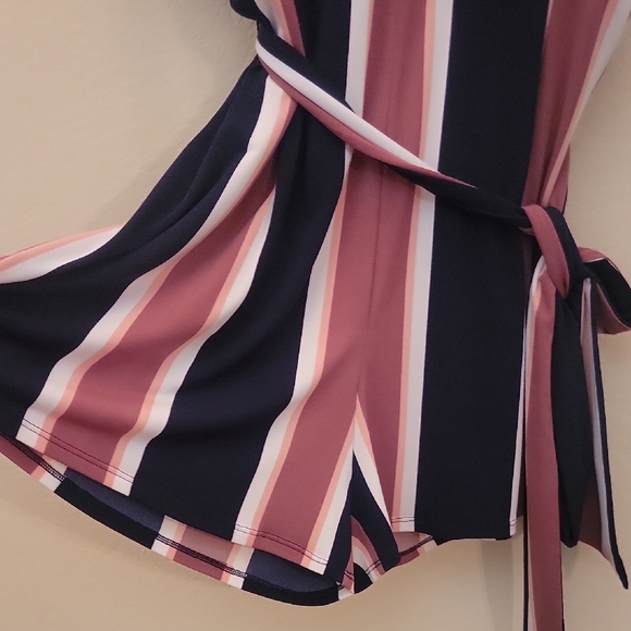 Express Multicolor Wrap Romper - Picture 4 of 4